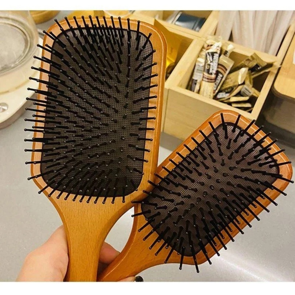 Hair Care Curly Hair - Female Curly Hair Scalp Care Massage